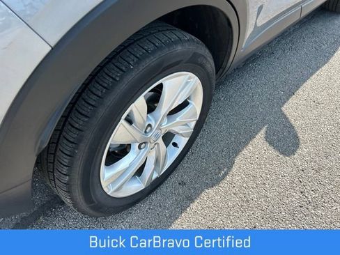 Certified 2025 Buick Encore GX Preferred AWD/4WD image 19