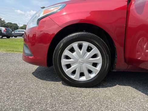 Used 2019 Nissan Versa SV FWD image 22
