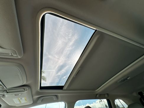 Used 2019 Subaru Forester Limited AWD/4WD image 20