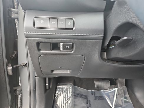 Used 2023 Hyundai Santa Fe Limited AWD/4WD image 25