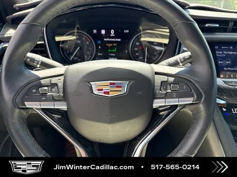 Certified 2025 Cadillac XT6 Premium Luxury w/ Technology Package AWD/4WD image 10