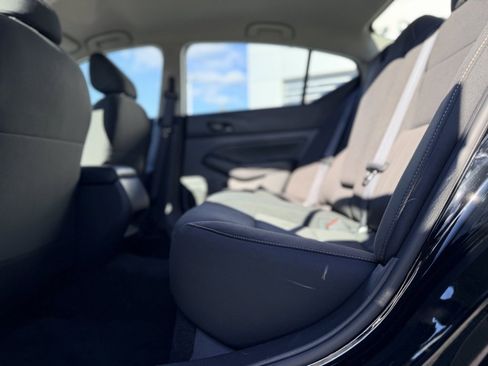 Used 2024 Nissan Altima 2.5 SV image 14