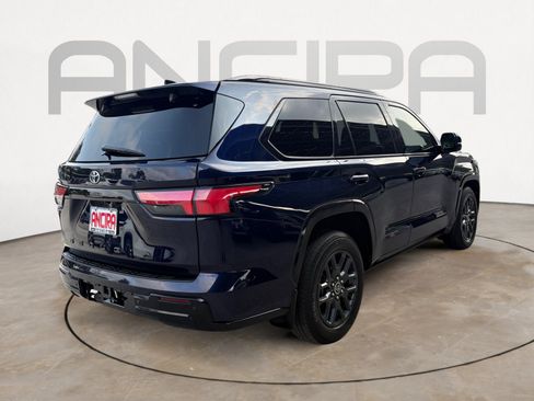 Used 2023 Toyota Sequoia Platinum RWD image 11