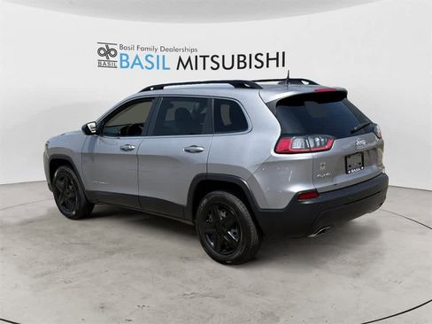 Used 2022 Jeep Cherokee Latitude w/ Comfort Safety Group image 3