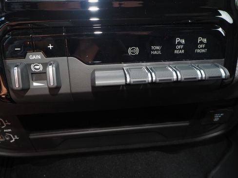 New 2025 RAM 2500 Tradesman image 28