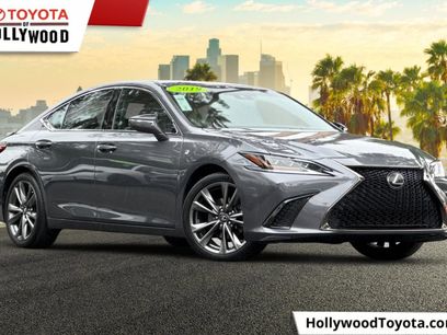 Used 2019 Lexus ES 350 F Sport w/ Accessory Package 2