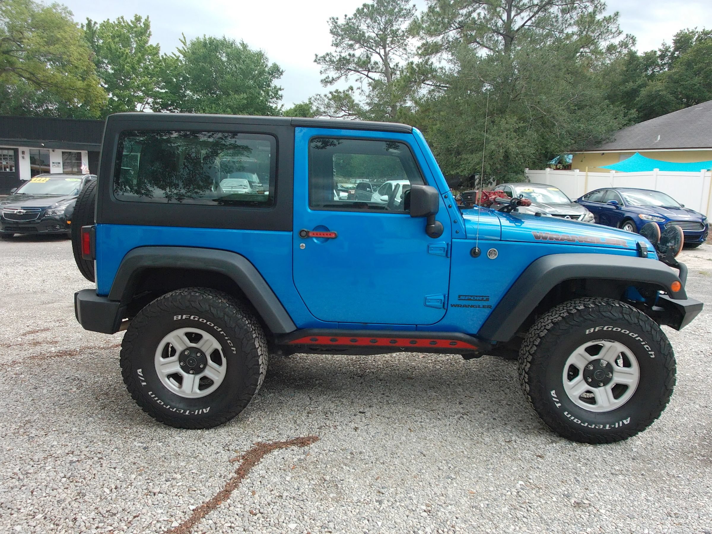 Used 2016 Jeep Wrangler Sport AWD/4WD image 4