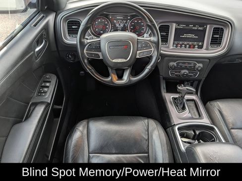 Used 2022 Dodge Charger SXT w/ Plus Group AWD/4WD image 12