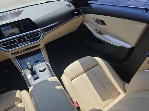 Used 2020 BMW 330i Sedan w/ Convenience Package RWD image 21