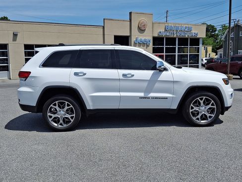 Used 2021 Jeep Grand Cherokee Limited w/ Premium Lighting Group AWD/4WD image 8
