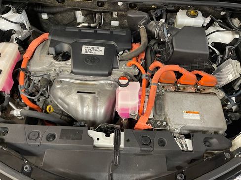 Used 2016 Toyota RAV4 Limited image 21