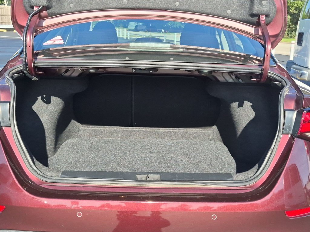 Used 2025 Nissan Sentra SV FWD image 24