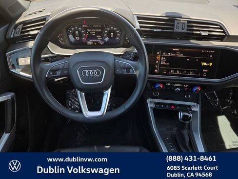 Used 2024 Audi Q3 2.0T Premium w/ Convenience Package AWD/4WD image 12