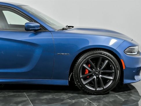 Used 2022 Dodge Charger R/T w/ Plus Group RWD image 12