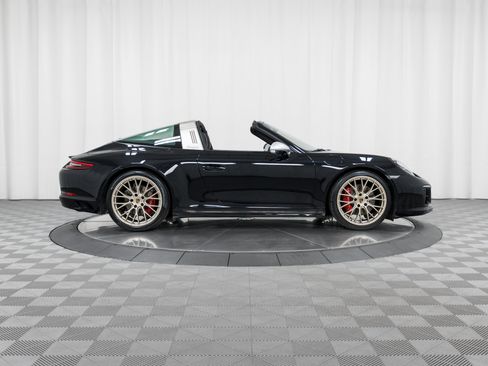 Certified 2019 Porsche 911 Targa 4 GTS image 8