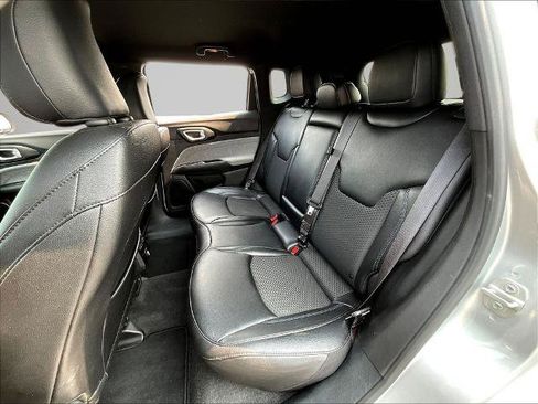 Used 2024 Jeep Compass Latitude AWD/4WD image 22