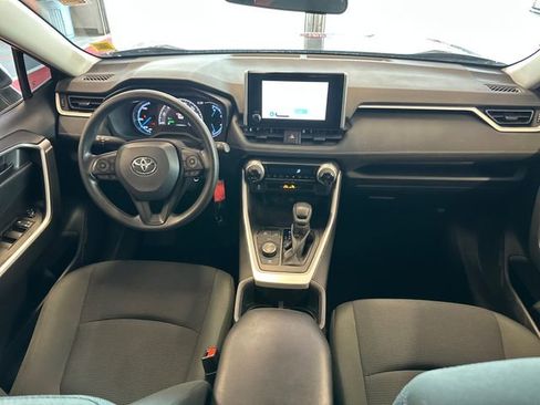 Used 2024 Toyota RAV4 LE AWD/4WD image 12