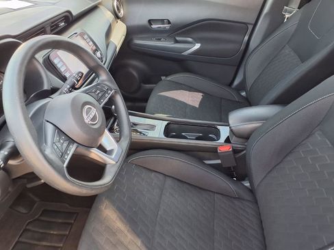 Used 2024 Nissan Kicks SV FWD image 17