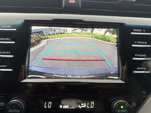 Used 2019 Toyota Camry SE FWD image 32