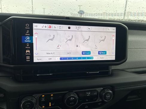 Used 2025 Jeep Wrangler Sahara 4xe image 28