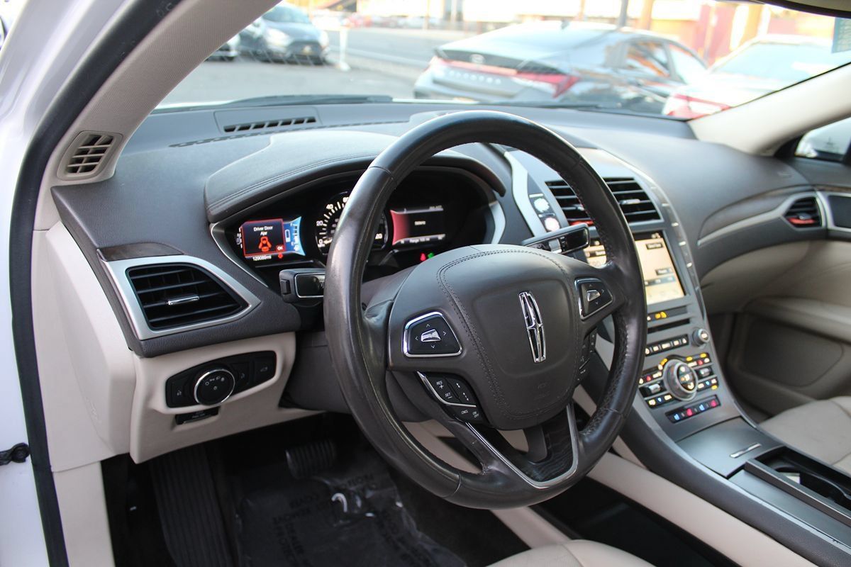 Used 2017 Lincoln MKZ Reserve w/ Technology Package FWD image 19