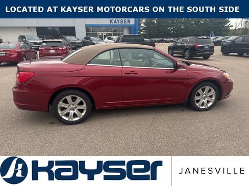 Used 2012 Chrysler 200 Touring w/ Cold Weather Group image 7
