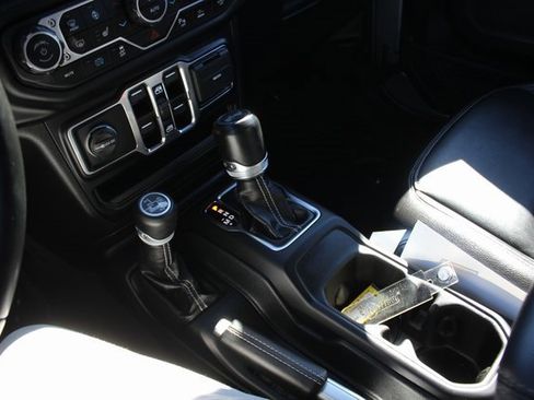 Used 2021 Jeep Wrangler Unlimited Sahara w/ Dual Top Group image 11