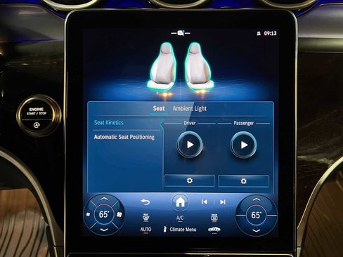 Certified 2025 Mercedes-Benz GLC 300 image 30