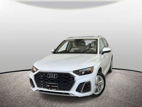 Used 2023 Audi Q5 e Premium w/ Convenience Package AWD/4WD image 1