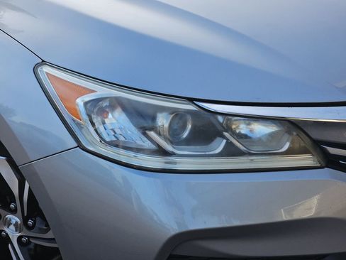 Used 2016 Honda Accord LX image 32