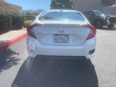 Used 2016 Honda Civic EX-T image 9