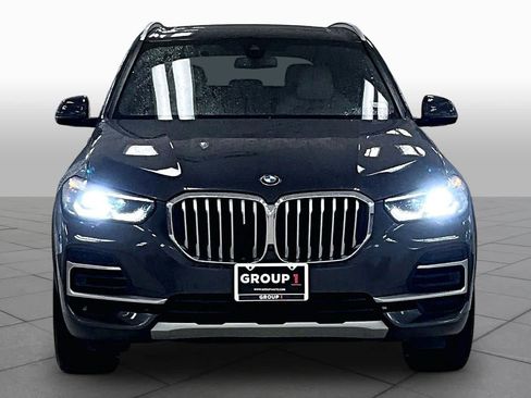 Used 2022 BMW X5 sDrive40i w/ Premium Package RWD image 3