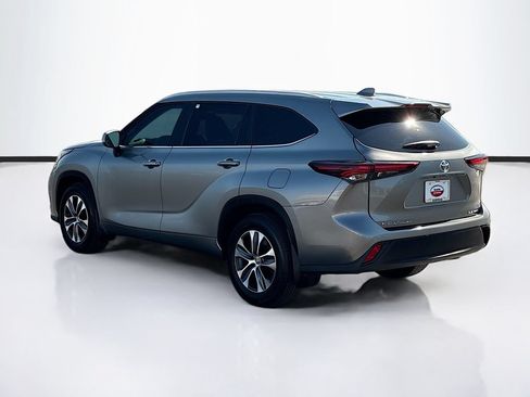Certified 2026 Toyota Highlander XLE AWD/4WD image 7