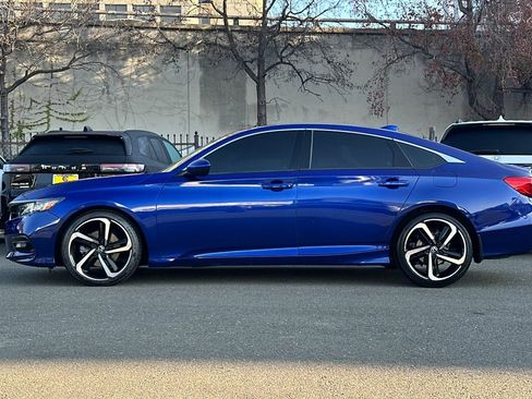 Used 2019 Honda Accord Sport image 7