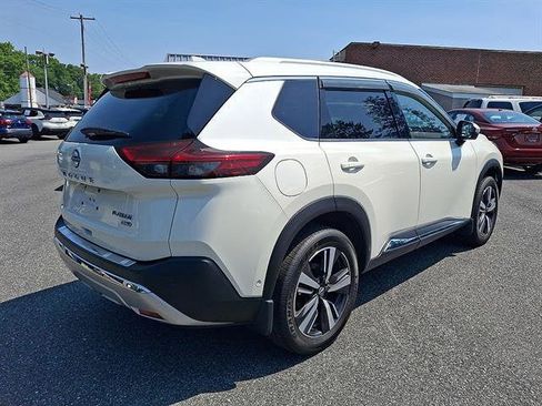 Certified 2023 Nissan Rogue Platinum AWD/4WD image 7