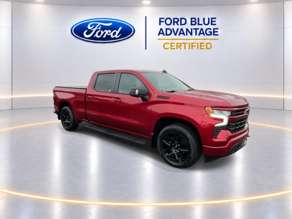 Used 2024 Chevrolet Silverado 1500 RST AWD/4WD image 3