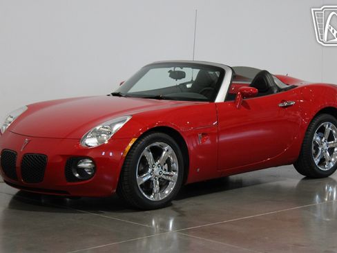 Used 2008 Pontiac Solstice GXP w/ Premium Package image 31