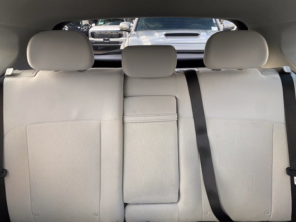 Certified 2024 Hyundai Kona SEL FWD image 36