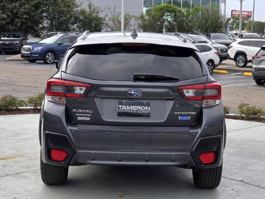 Used 2020 Subaru Crosstrek Hybrid w/ Moonroof Package w/Navigation AWD/4WD image 3