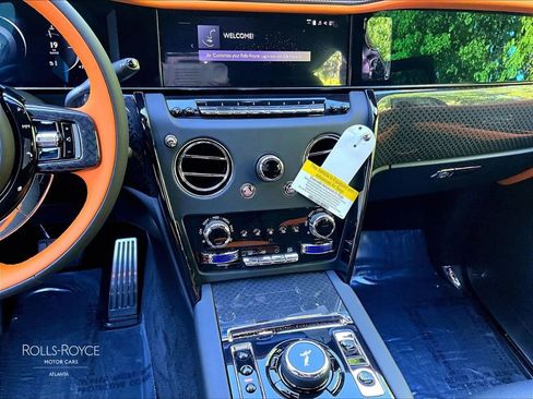 New 2026 Rolls-Royce Cullinan Black Badge AWD/4WD image 7