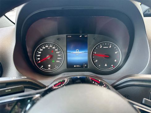 Used 2025 Mercedes-Benz Sprinter 2500 image 4