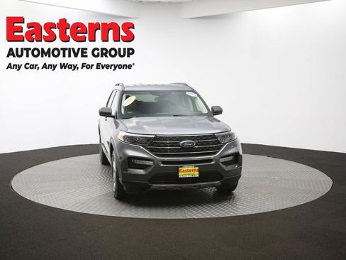 Used 2022 Ford Explorer XLT w/ Equipment Group 202A image 51