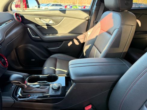 Used 2023 Chevrolet Blazer RS w/ Enhanced Convenience Package image 23