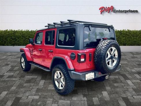 Used 2019 Jeep Wrangler Unlimited Sahara AWD/4WD image 2