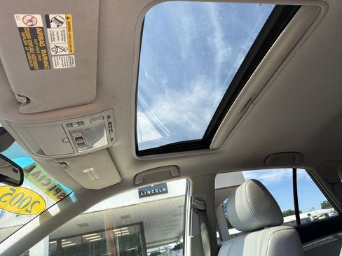 Used 2005 Lexus RX 330 FWD image 19