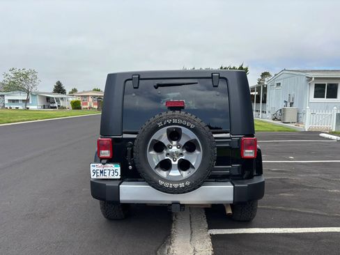 Used 2008 Jeep Wrangler Sahara w/ Dual Top Group AWD/4WD image 10