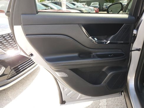 Used 2020 Lincoln Corsair Standard image 12