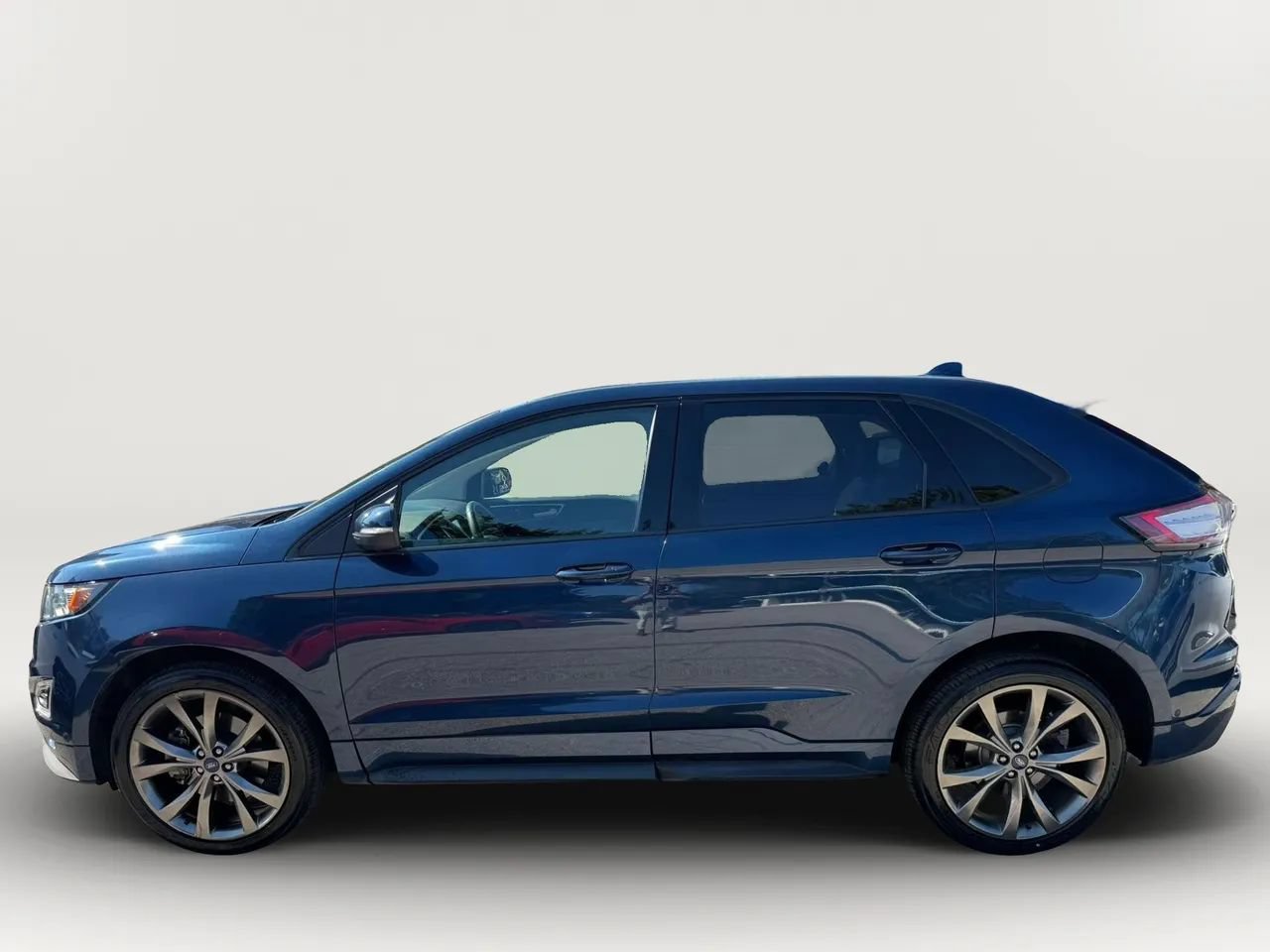 Used 2017 Ford Edge Sport w/ Equipment Group 401A AWD/4WD image 7