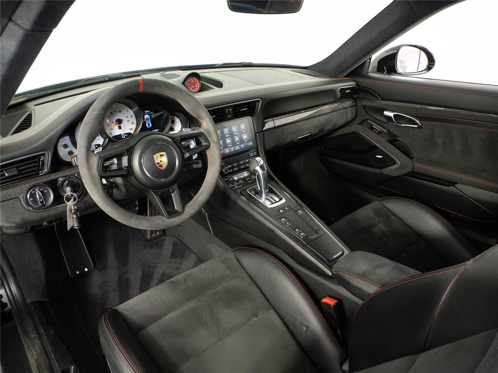 Certified 2018 Porsche 911 GT3 RWD image 4