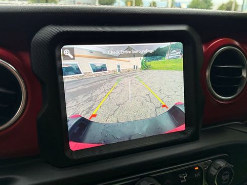 Used 2020 Jeep Gladiator Rubicon AWD/4WD image 22